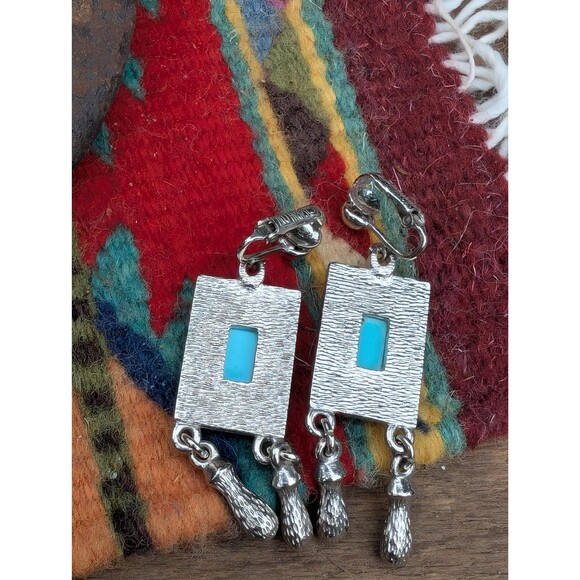 2 Vintage Sarah Coventry Faux Turquoise Earrings, Southwestern Jewelry Set - Picture 6 of 9